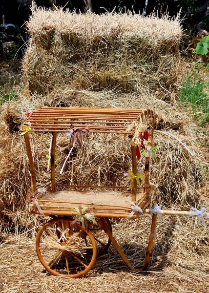 Présentoir Charrette à louer - Maison Rosière Allauch