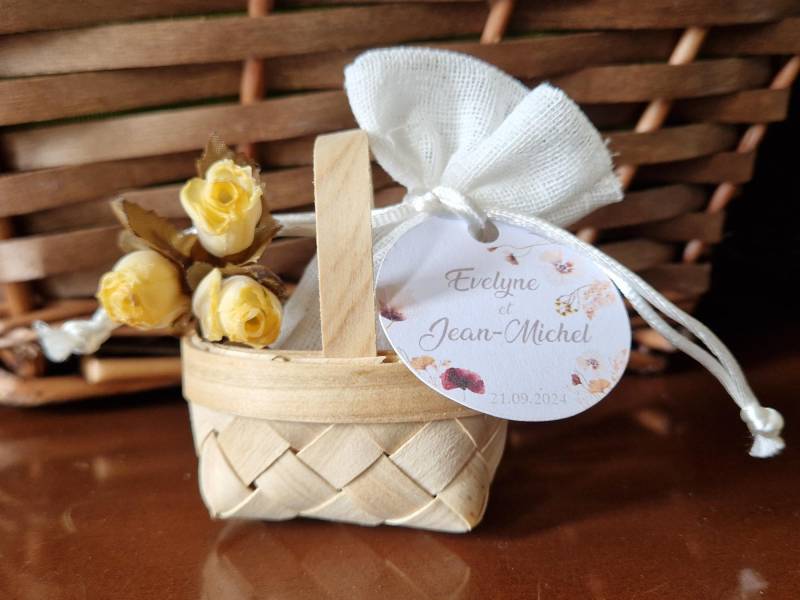 Mariage Champêtre à Arles - petit panier et pochon Tulle - Dragées Rosière