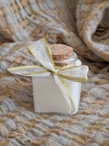 Autre cadeau d'invités , la bougie parfumée : senteur dragées Philomène - Maison Rosière