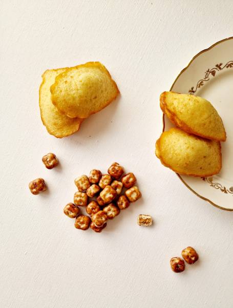 Gourmandises d'antan, saveur madeleine - Pour vos anniversaires ou Baptêmes - Maison Rosière qui peut envoyer par Colissimo dans toute la France