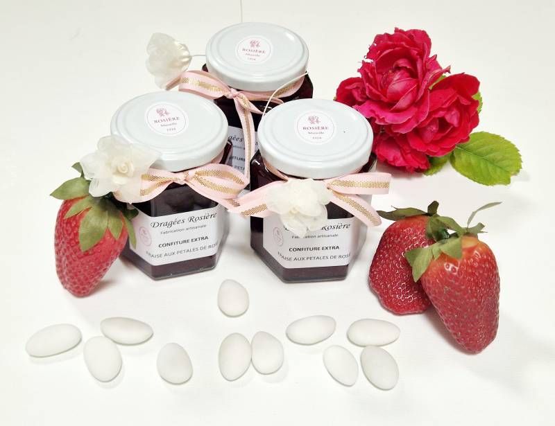 Nouveauté florale et fruitée chez Dragées Rosière : la Confiture Fraise & Pétales de Rose