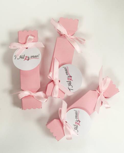 Contenant de dragées “Octobre Rose” – Amande & Chocolat – Soutenez la lutte contre le cancer du sein