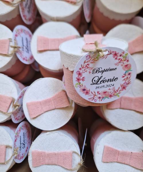 Léonie et son joli petit coffret Rose à Noeud - Baptême Marseille - Dragées Rosière 